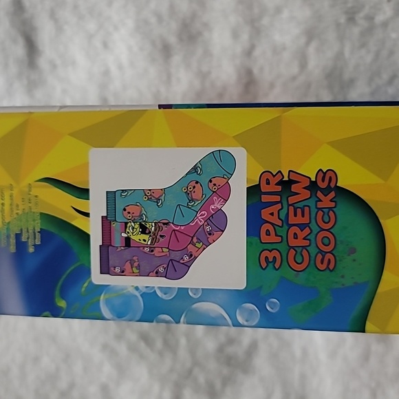 SpongeBob 3 Pair Crew Socks - Picture 2 of 3